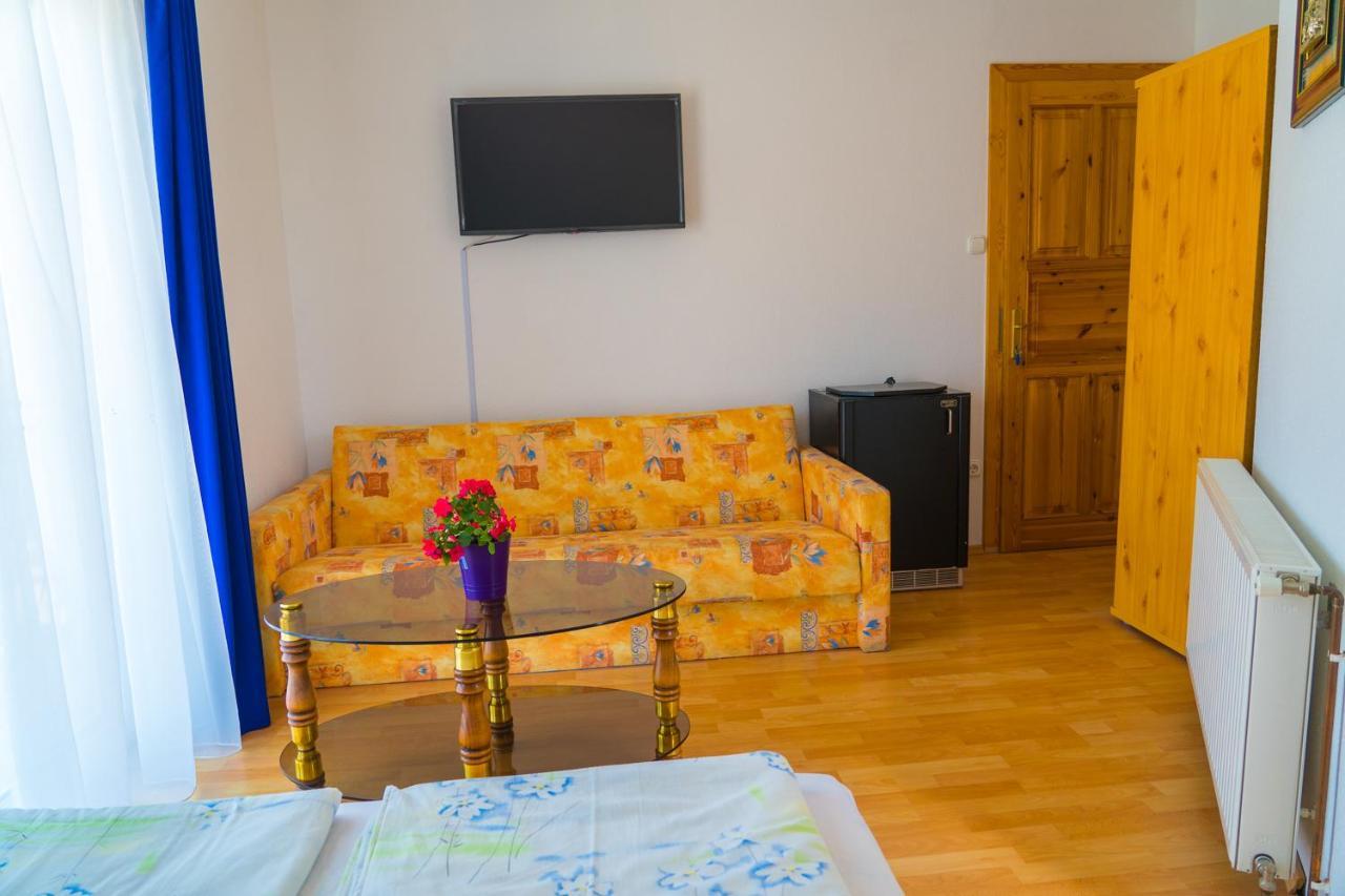 Campari Panzio Bed and Breakfast Gyenesdiás Εξωτερικό φωτογραφία